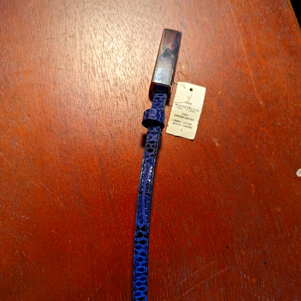 White House Black Market Belt, blue snake pattern, NWT